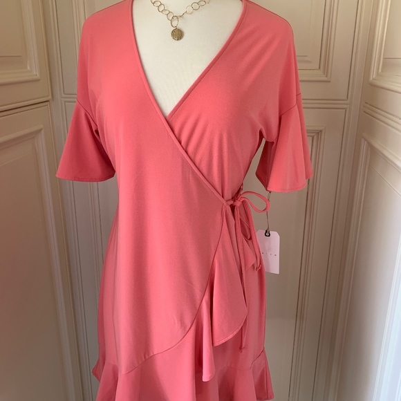 Leith Dresses & Skirts - Leith flounce sleeve wrap dress size S NWT